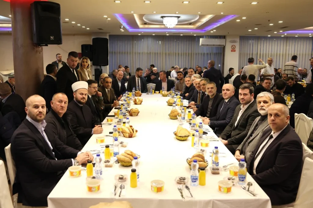 Bayrampaşa Belediyesi 8 Yıl Aradan Sonra Balkanlar’da Yeniden Kardeşlik Sofraları Kurdu