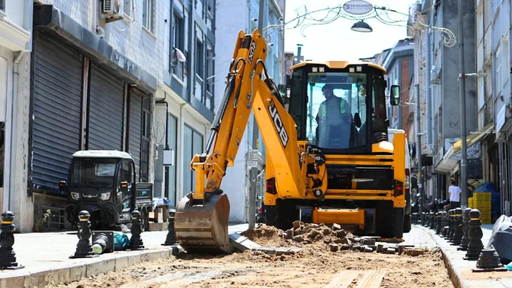 Bayrampaşa’nın Bağlar Caddesi Modern Bir Görünüme Kavuşuyor