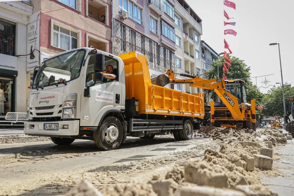 Ali Fuat Başgil Caddesi Yenileniyor: Bayrampaşa’da Yol ve Kaldırımlar Baştan Sona Revize Ediliyor