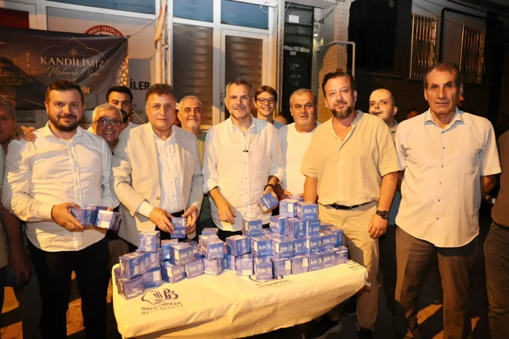 Bayrampaşa’da Mevlid Kandili’nde kandil simidi ikramı